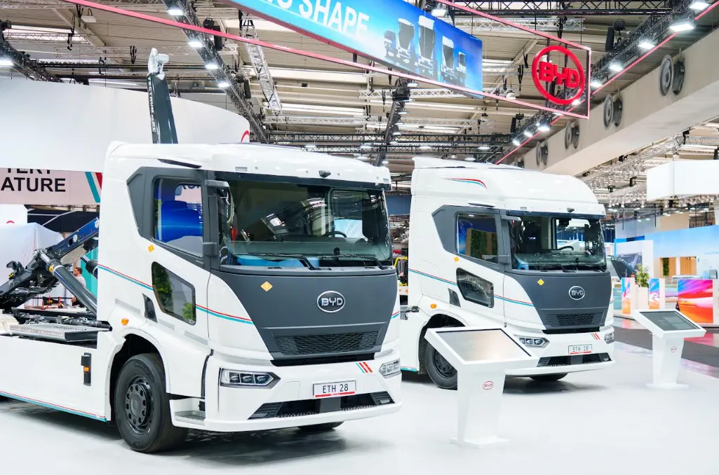 BYD lança caminhão elétrico pesado de 44 toneladas na IAA Transport