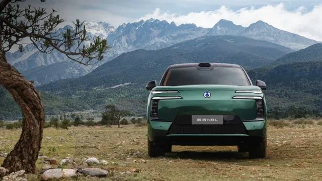 Denza N8L EV Delantera
