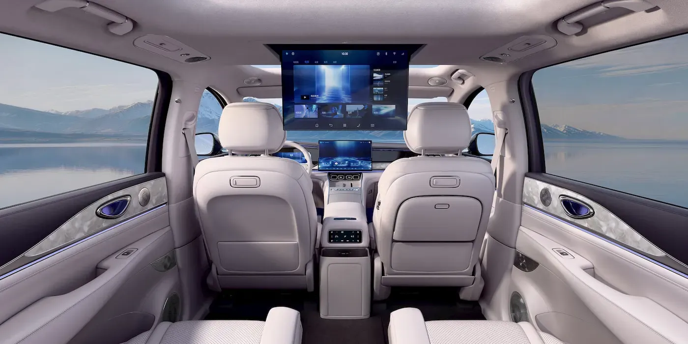 BYD-Sealion-08-interior