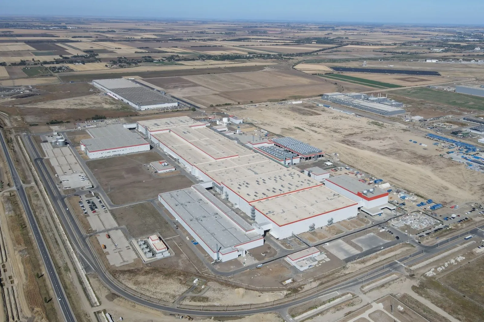 A CATL inicia a produção de teste de células de bateria em Debrecen