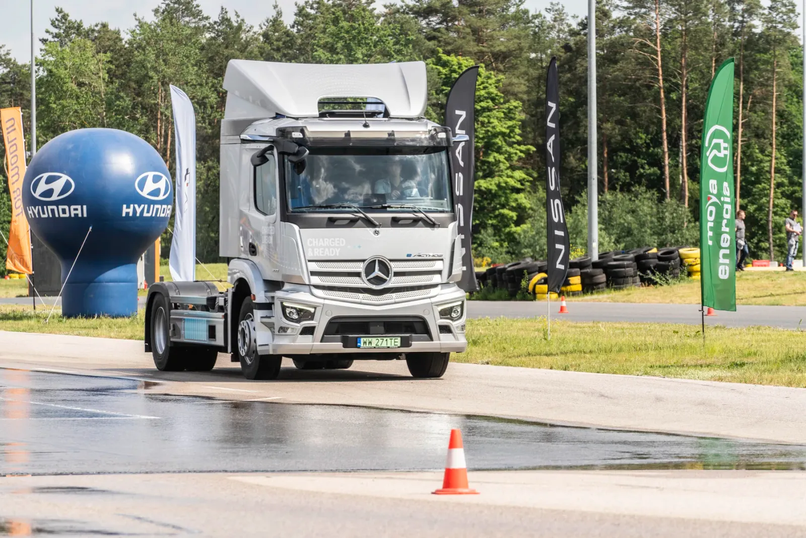 CATL pokazuje baterię, która ma zmienić sektor pojazdów użytkowych. Zasięg do 1000 km i 25 minut ładowania do 80 procent - 2 miliardy zlotych na eHDV czekaja MAN 4