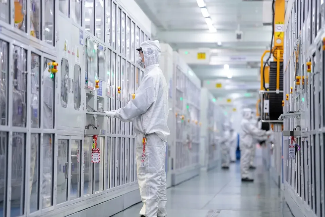 CATL inicia a produção de células na Hungria. Debrecen se torna a capital das baterias do Velho Continente - CATL solid state 66