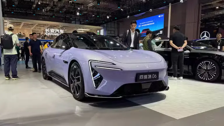 A Changan espera validar baterias de estado sólido em robôs e veículos elétricos até o terceiro trimestre