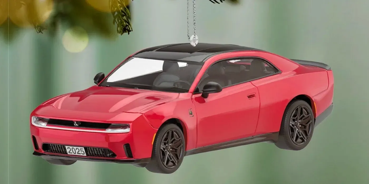 Carregue sua árvore de Natal com este pacote Hallmark Keepsake Daytona Scat Pack