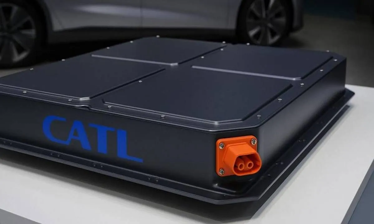 A China lança quase 3 carros elétricos por dia e a CATL alerta para falhas nas baterias