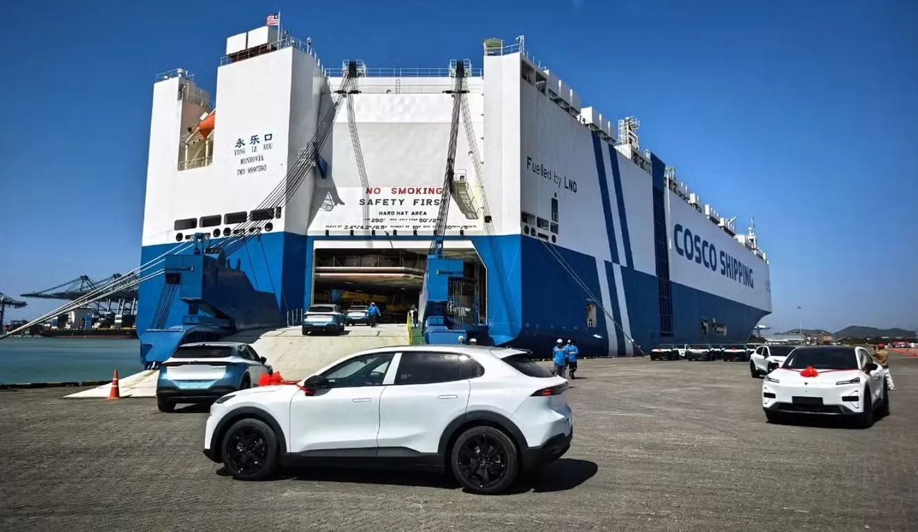 Changan inizia a esportare auto elettriche in Europa dal Thailandia, eludendo le tariffe doganali