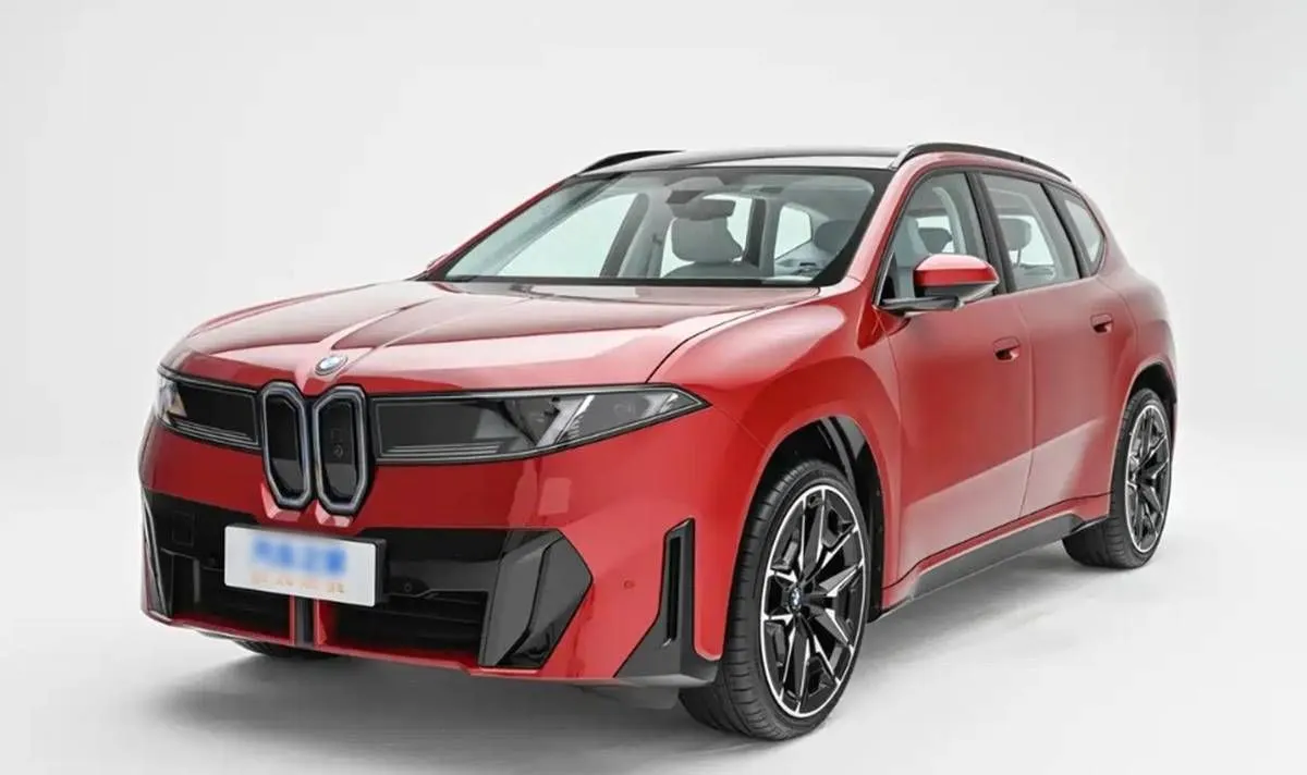 919 km di autonomia e 34.400 euro: ecco il BMW iX3 che evidenzia la enorme differenza rispetto all’Europa