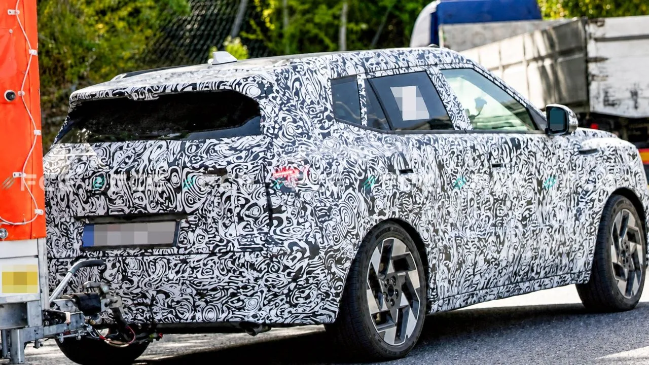 El nuevo Hyundai Kona se deja ver en España, así será la nueva generación del popular SUV compacto