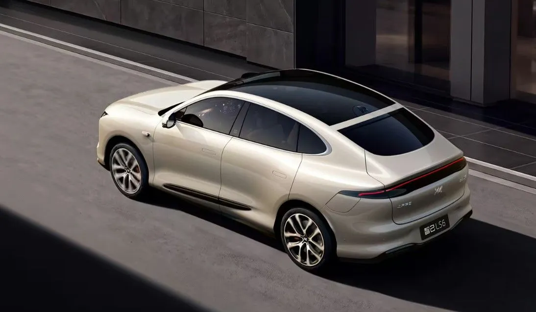 Il nuovo rivale cinese del Tesla Model Y domina ancora prima della sua uscita: 8.000 prenotazioni in soli 45 minuti