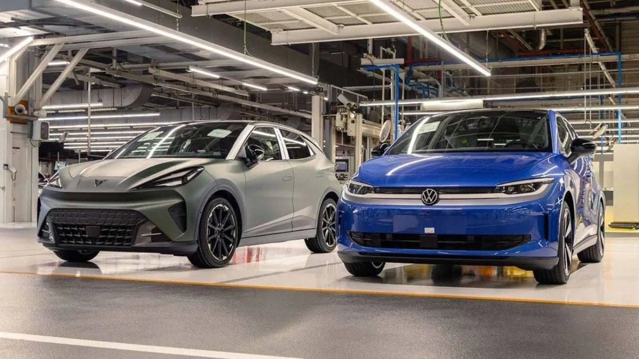 El Volkswagen ID. Polo arrasa: ya tiene 10 meses de lista de espera por la alta demanda, que obliga a aumentar la producción en Barcelona