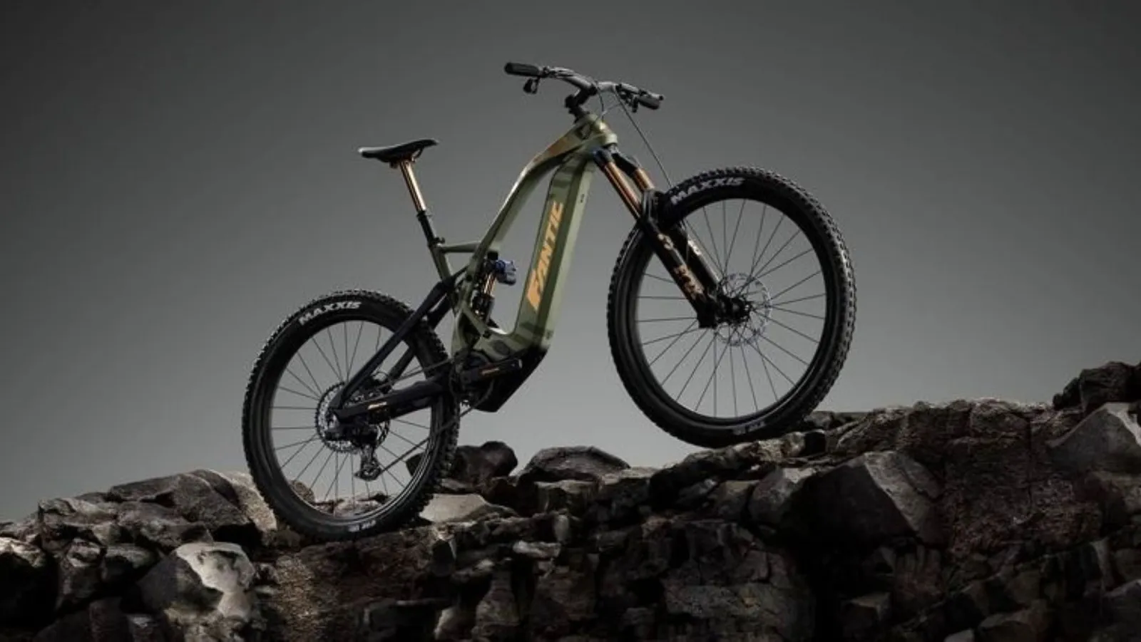 En contra de la 'moda' Avinox, y dejando de lado a Polini, esta marca italiana lanza una bicicleta eléctrica con motor Bosch y novedades poco habituales