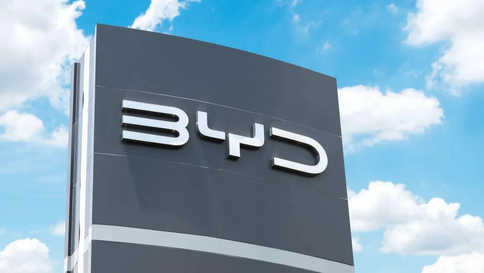 Da gennaio a giugno BYD ha guadagnato 44.228.000.000 €, ma la maggior parte di questi soldi (52,57%) non proviene dalla Cina.