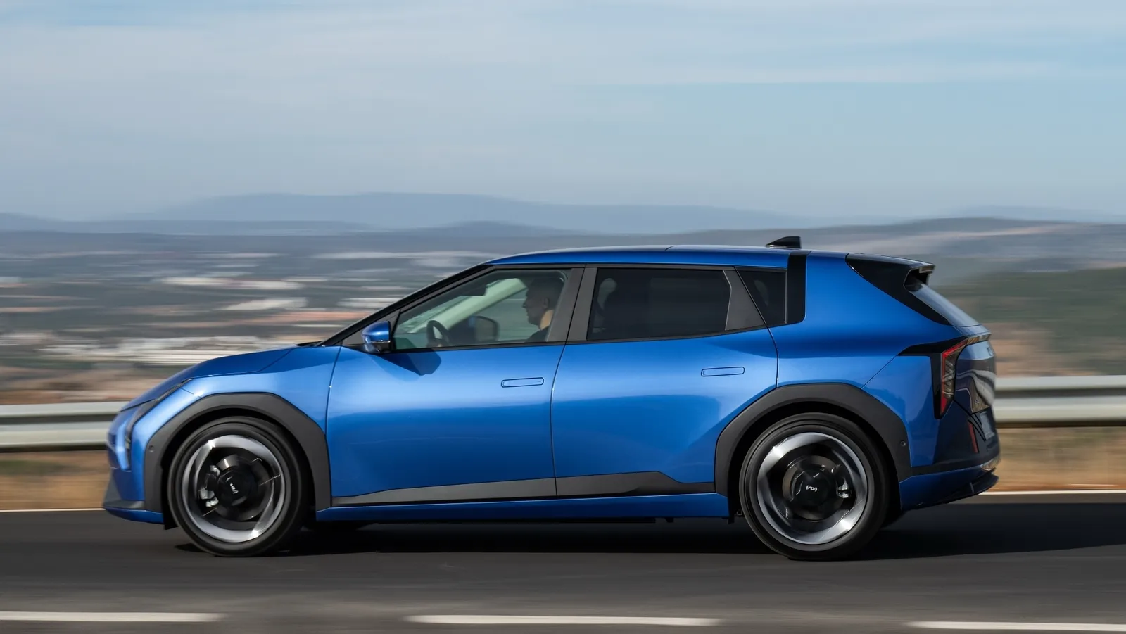 Este KIA, 30.000 € mais barato e com autonomia de 625 km, tornou-se o carro elétrico mais ecológico da Europa segundo a Green NCAP