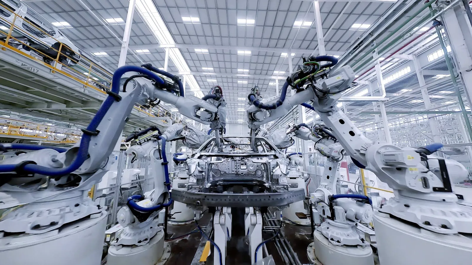 Linha de produção da fábrica de veículos elétricos BYD na China