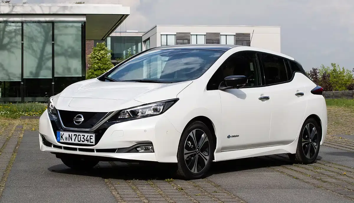 Nissan-LEAF