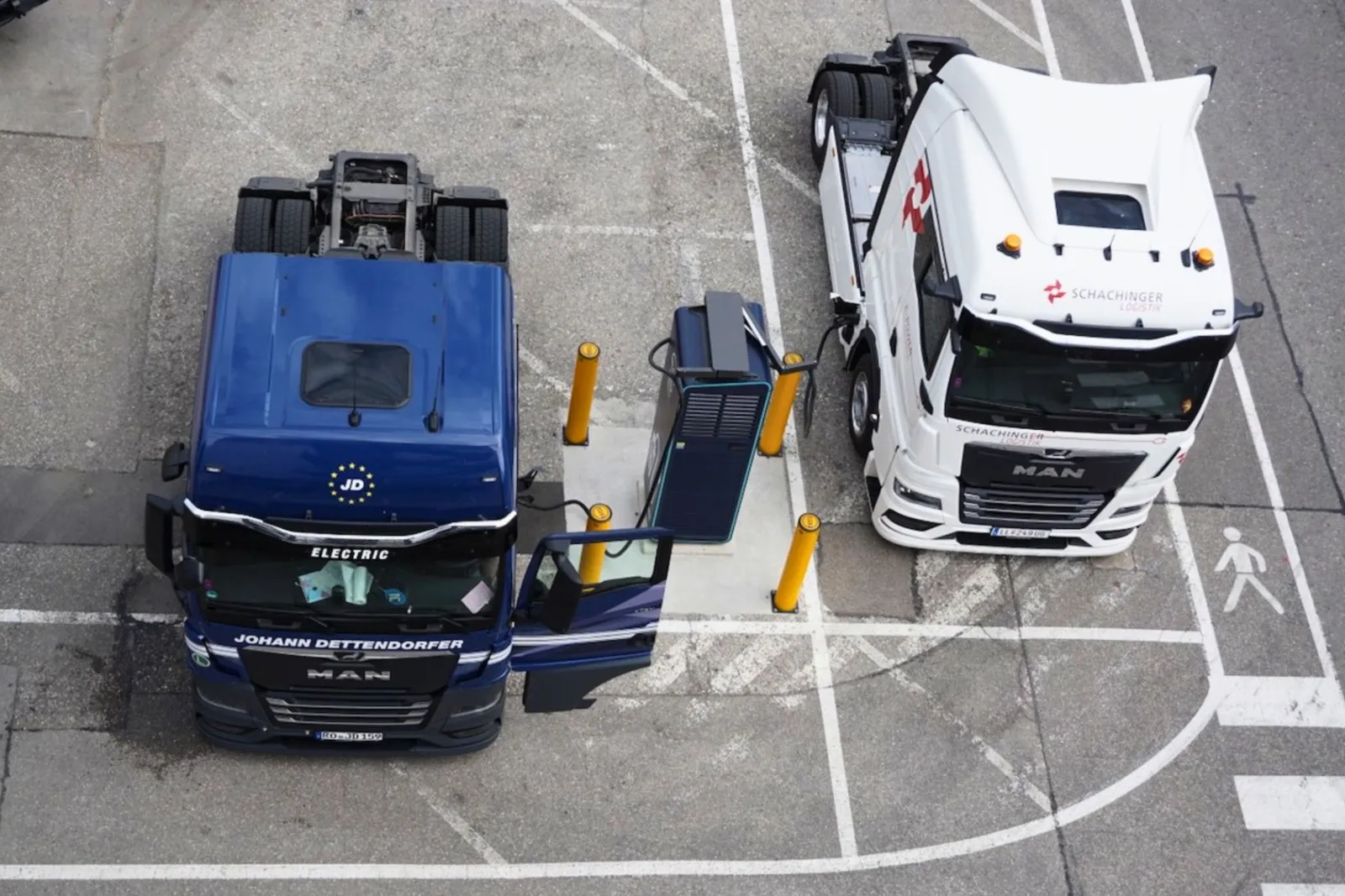 Immagine 2: Prenotazione di una stazione di carica per camion Fryte, Man Dettendorfer Traton