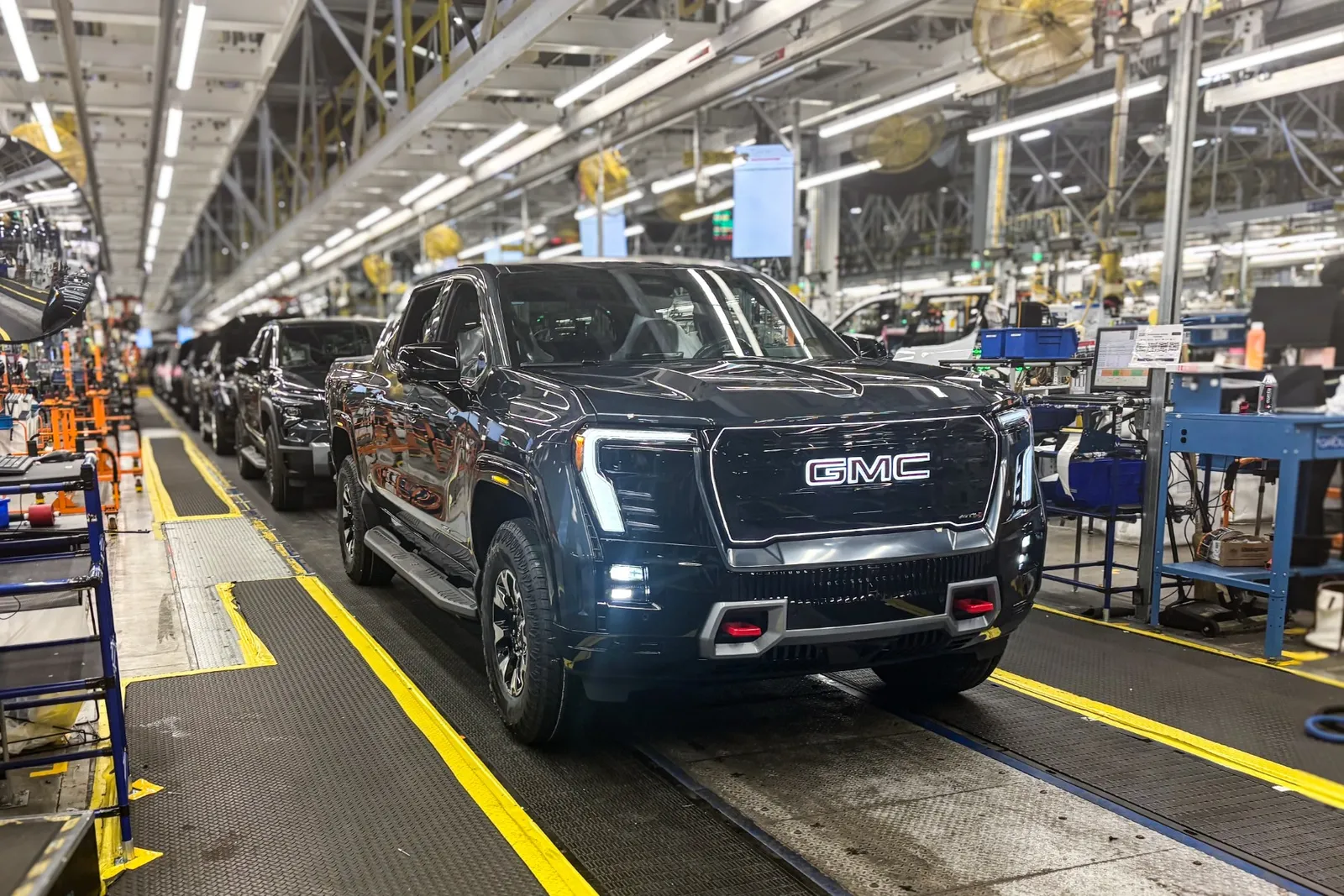 Imagem 2: GMC Sierra EV com bateria utilizando material de cátodo reciclado
