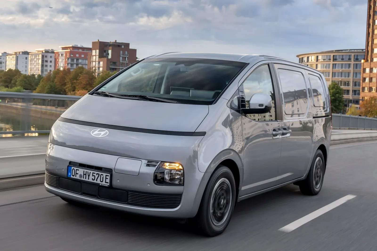 Hyundai Staria Cargo Elektro kommt: Transporter-Variante des Elektro-Vans