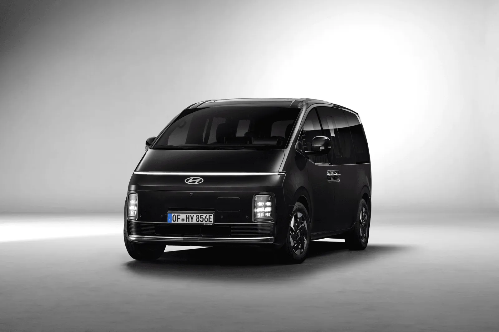 Hyundai Staria Electric rusza z zamówieniami w Europie. 57 450 euro za elektrycznego vana dla 9 osób