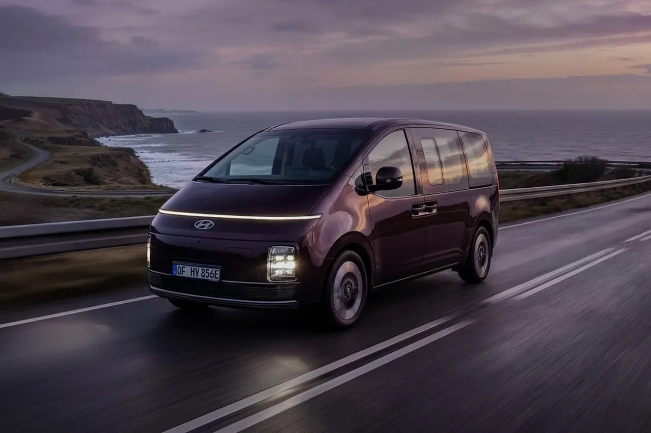 Hyundai Staria Elektro: Familien-Van ab sofort ab 57.450 Euro bestellbar