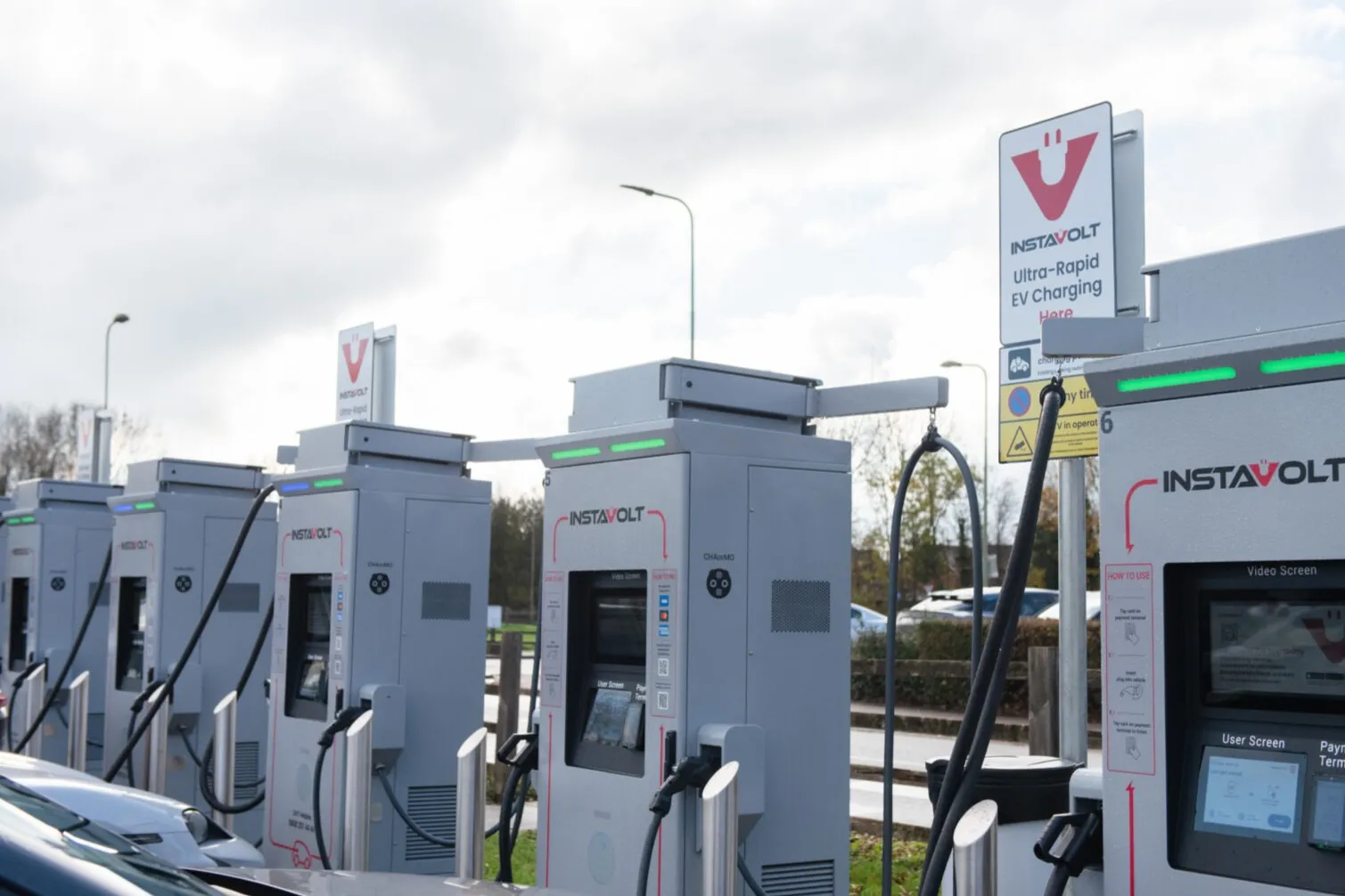 InstaVolt mantém a funcionalidade de carregamento CHAdeMO em toda a rede