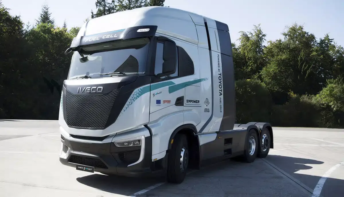 A Iveco e a Toyota estão desenvolvendo novos caminhões trator com células de combustível.