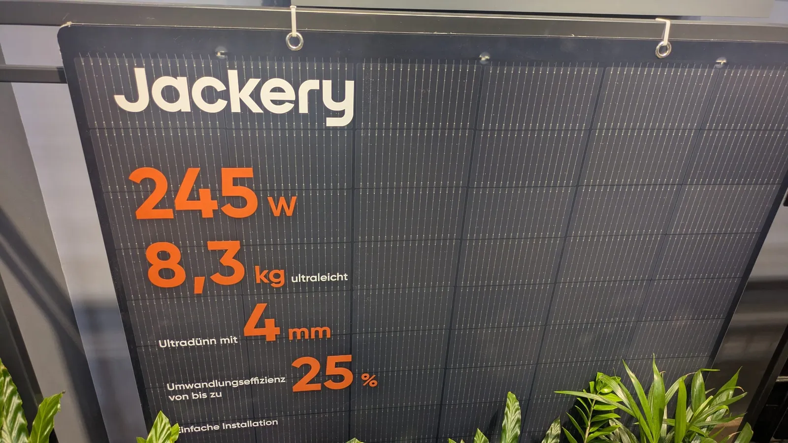 Jackery auf der IFA Berlin. Foto von Larry Evans