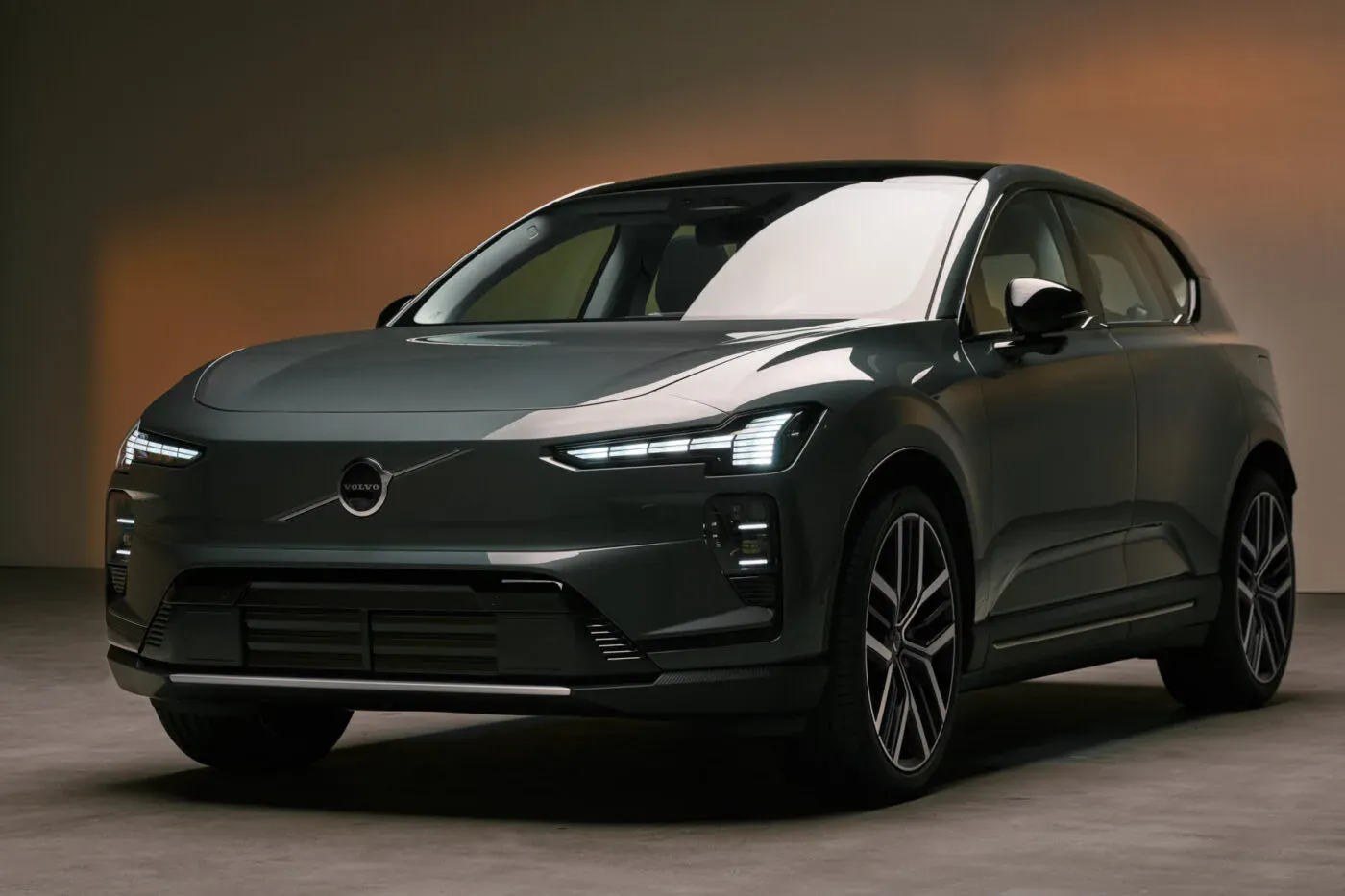 Image 2: Volvo ex weltpremiere