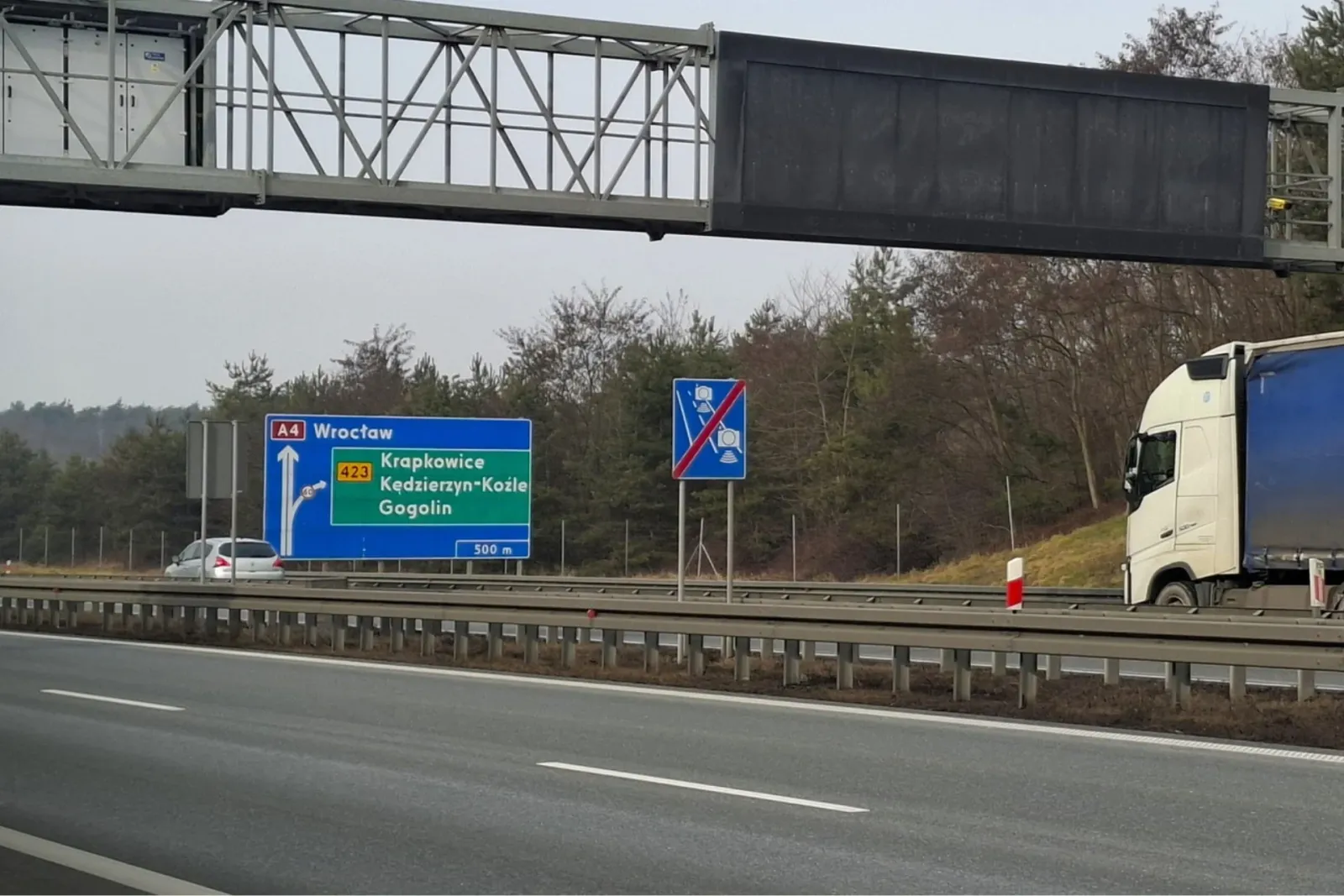 Fine della paura dei controlli selettivi? Sulle autostrade arriverà una modifica del segnale D-51a – controllo selettivo CANARD A4 1