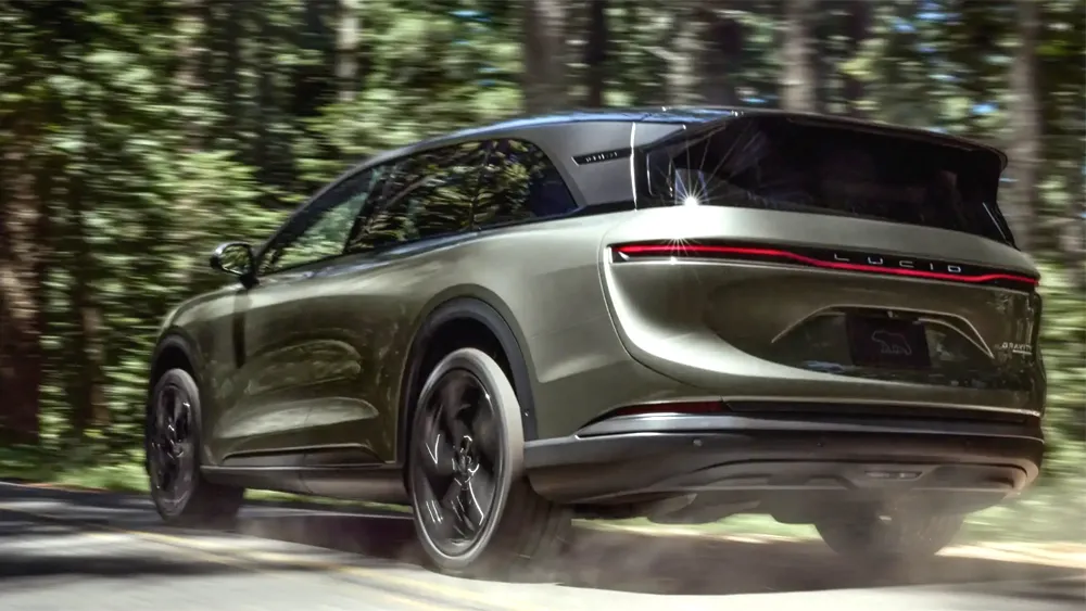 Berlina elettrica Lucid Gravity