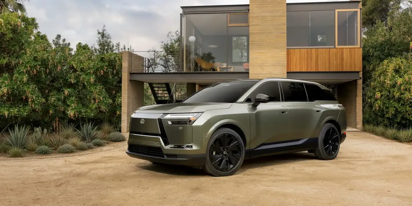 Lexus-TZ-electric-spotted