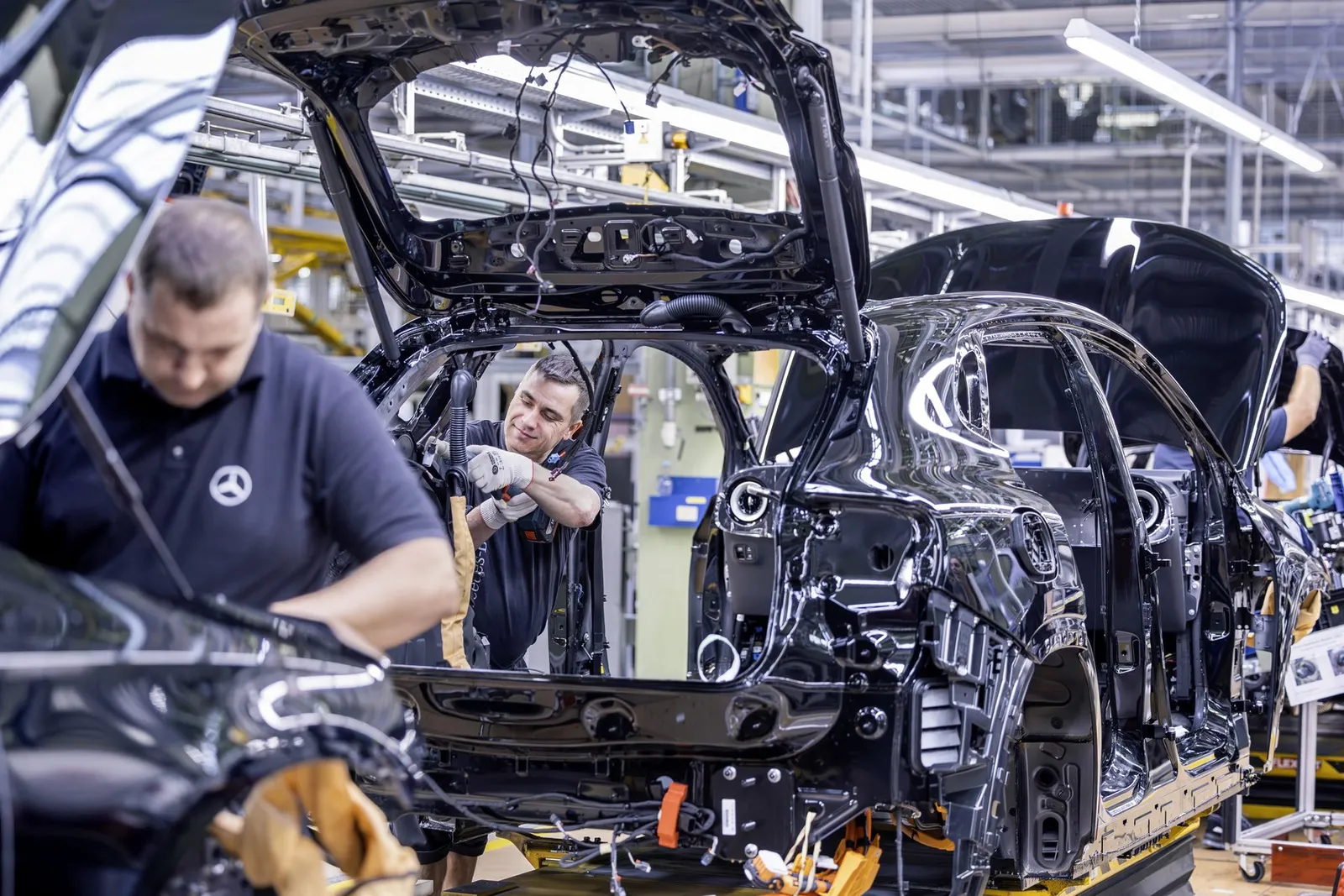 Lies, Özdemir und Söder fordern mehr Unterstützung für die Automobilindustrie