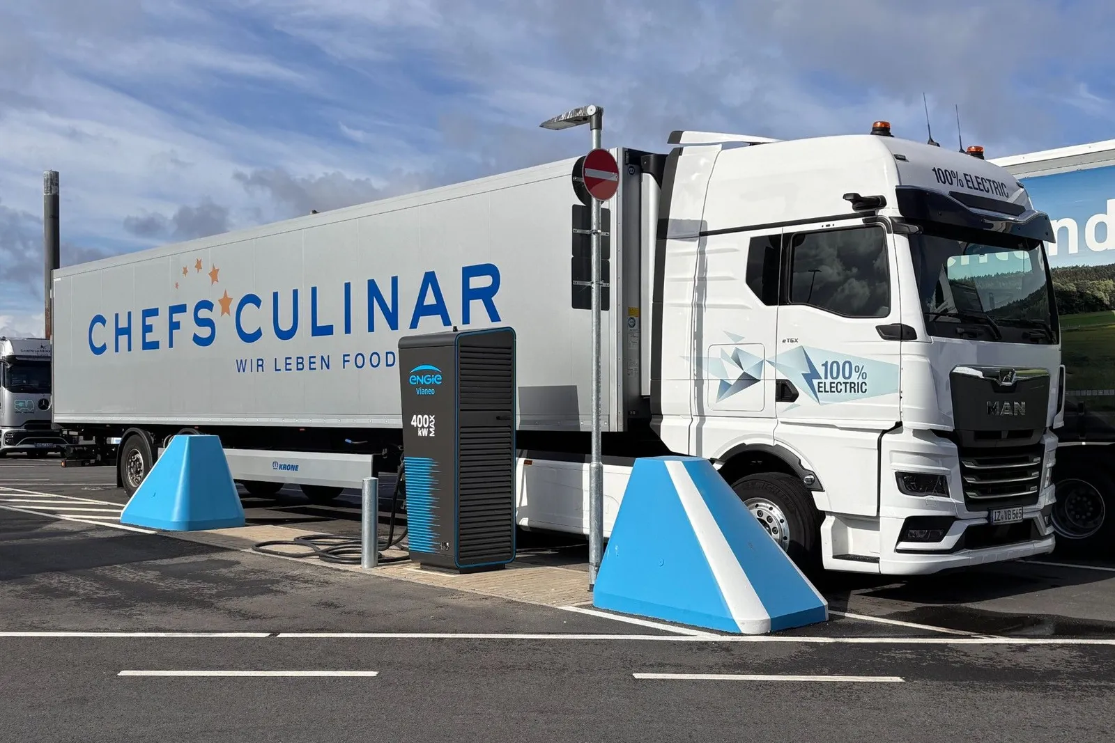 Apertura del parcheggio per camion di Engie Vianeo nel porto di Kiel
