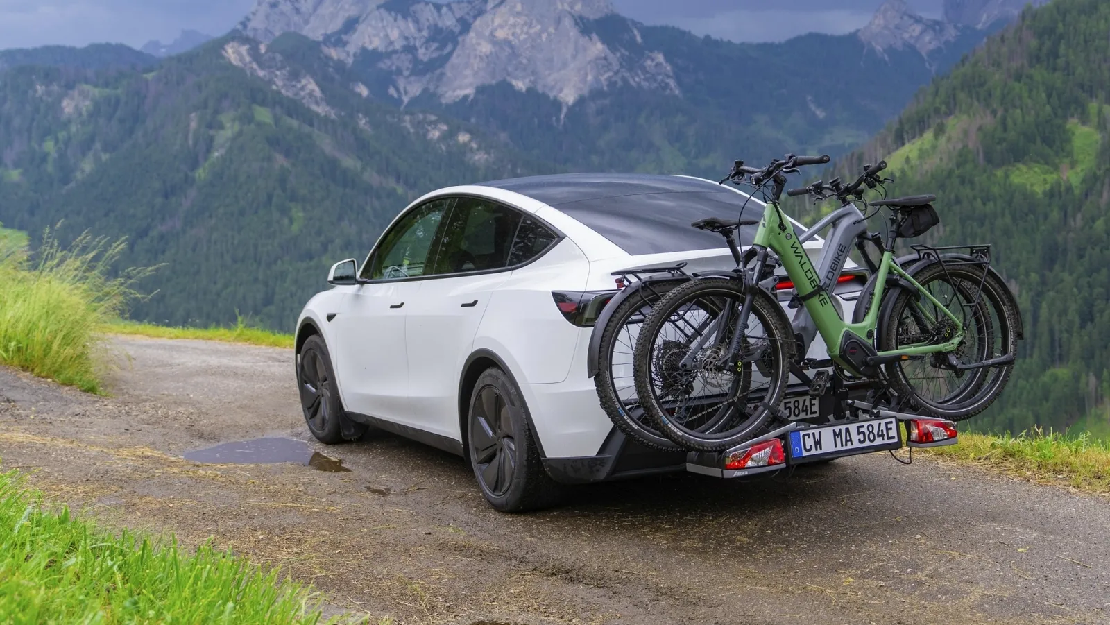 Le auto elettriche non sono adatte per viaggiare? Uno studio smentisce il mito e dimostra che la maggior parte dei conducenti lo fa già.