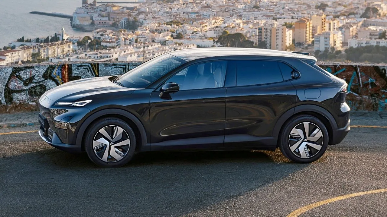 Testiamo il Changan Deepal S05 PHEV, uno degli ibridi ricaricabili più interessanti sul mercato