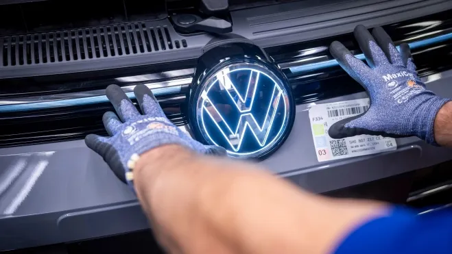 O carro elétrico mais esperado da Volkswagen sofre atraso de quase um ano.
