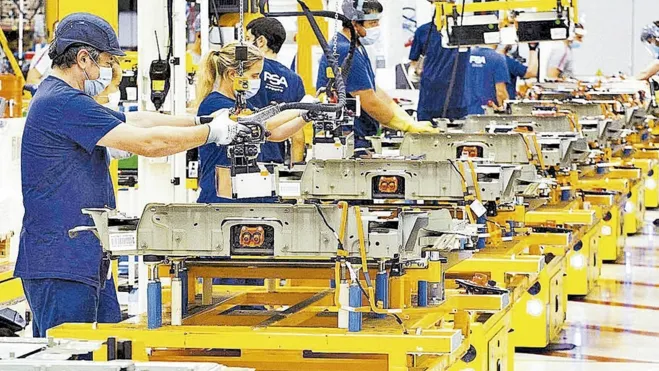 Almussafes iba a producir la nueva plataforma de vehículos eléctricos de Ford a partir de 2025.