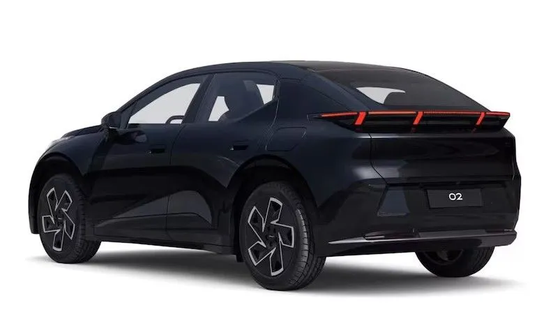 O Lynk & Co 02 tem seu preço reduzido sem cortes nas especificações ou na autonomia.