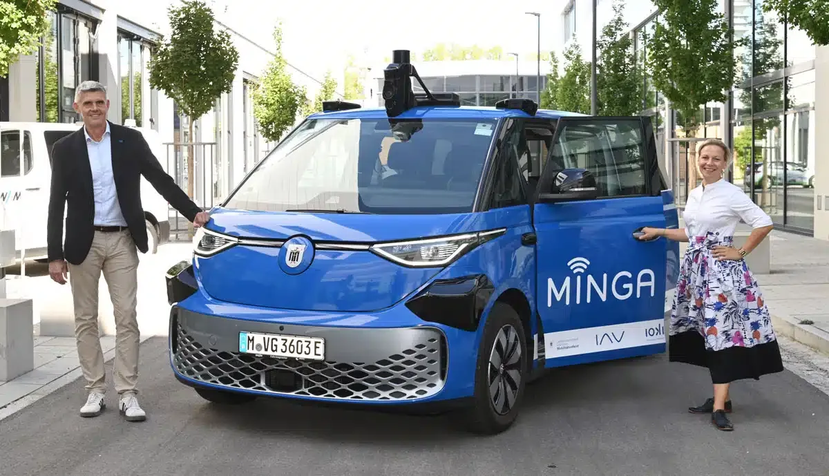 Monaco inizia i test con veicoli elettrici autonomi su richiesta