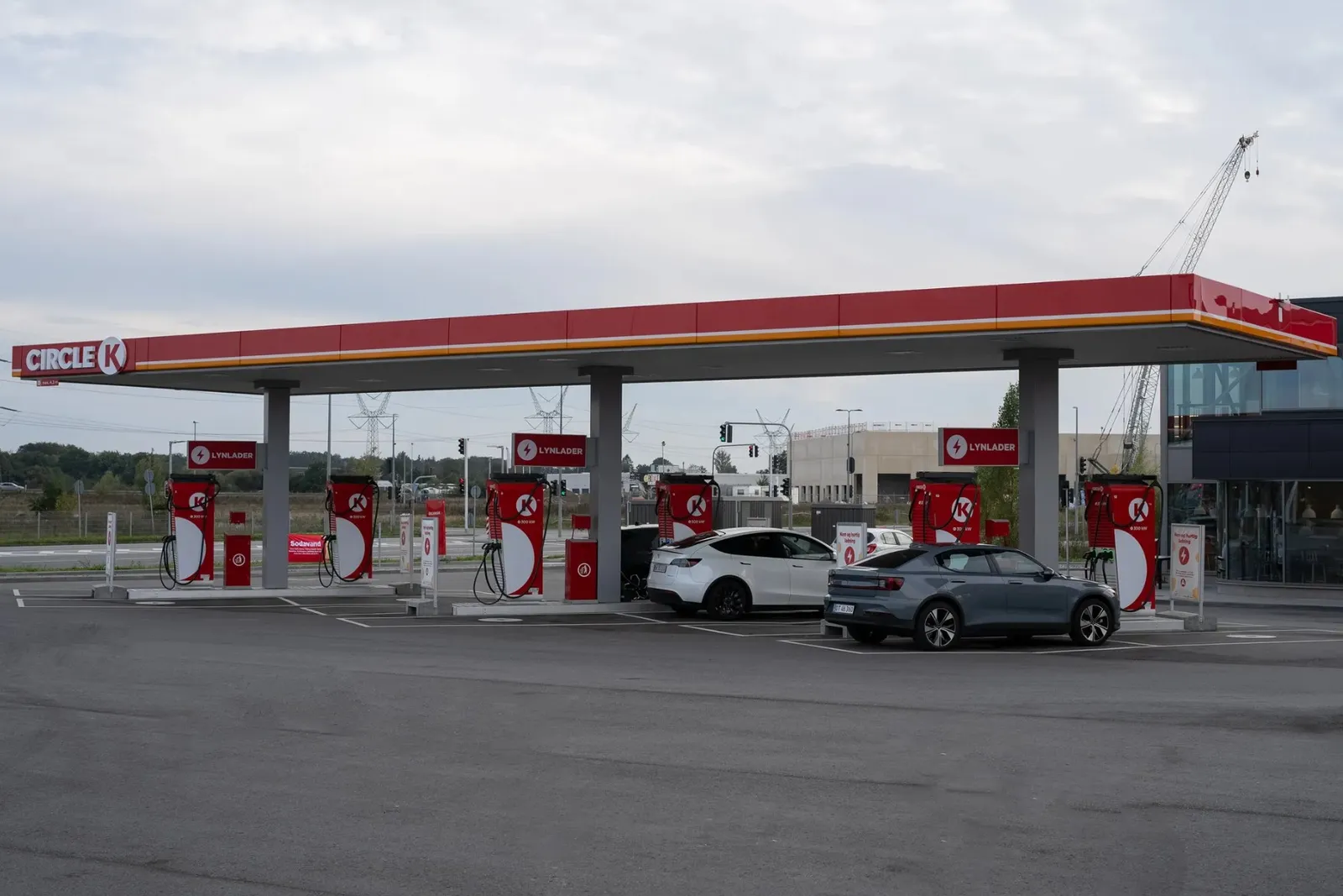 Imagem 7: Estacionamento de carregamento da Circle K na Dinamarca