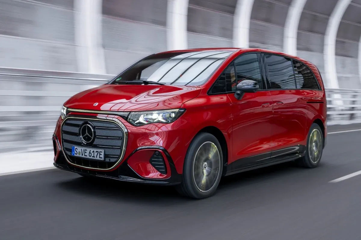 La Mercedes VLE con trazione integrale inizia da 78.500 euro.