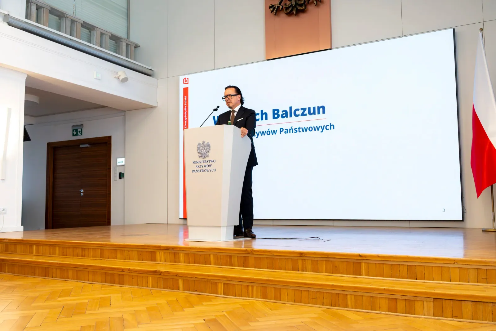 Міністр: перші „електромобілі“ у 2029 році та до 450 тис. автомобілів на рік!