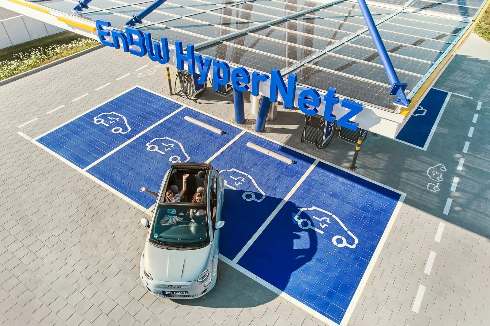 Mit KI: EnBW startet 24/7-Support an Ladestationen