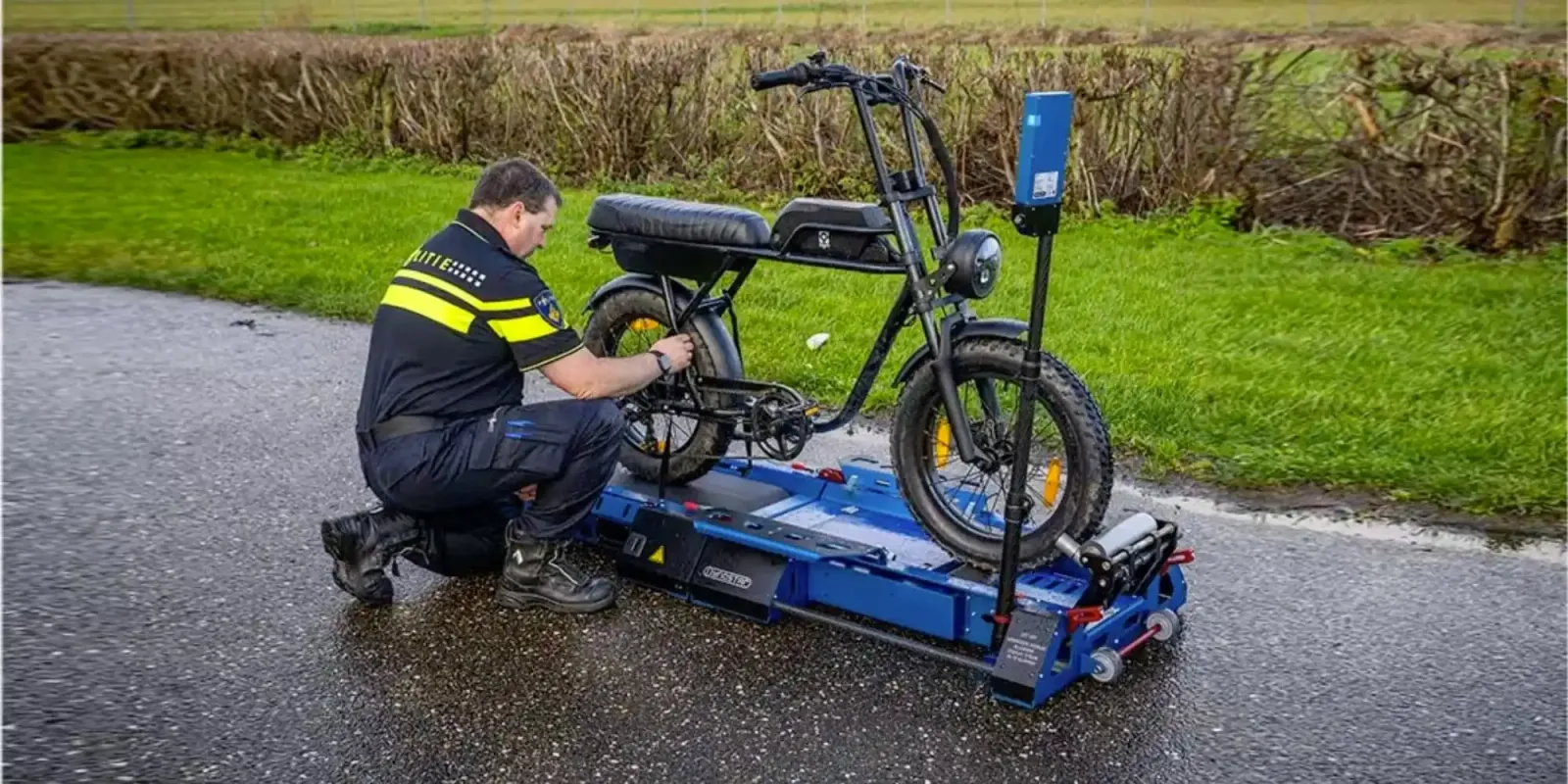 bicicleta da polícia holandesa
