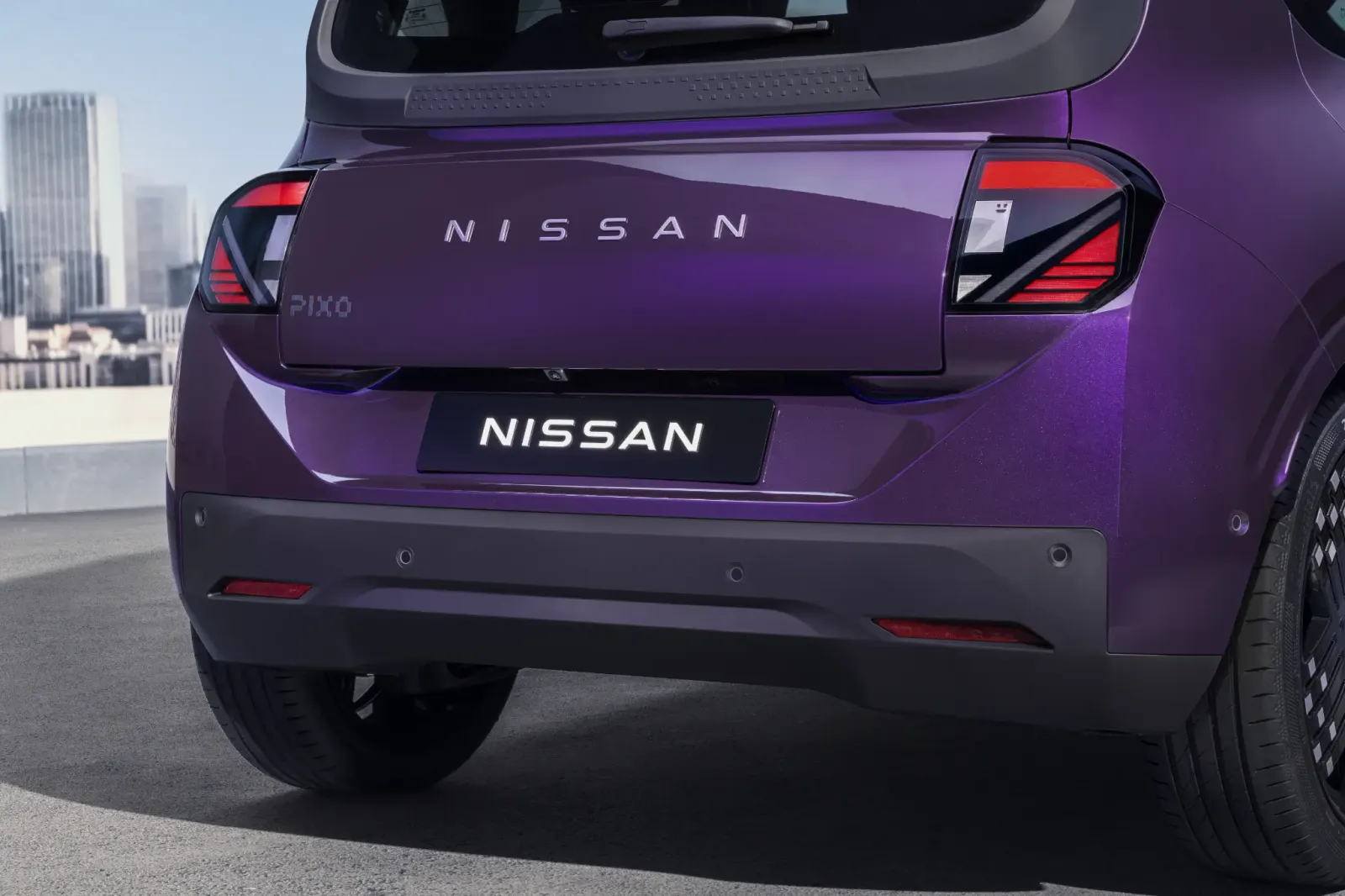 Nissan Pixo pormenor traseira
