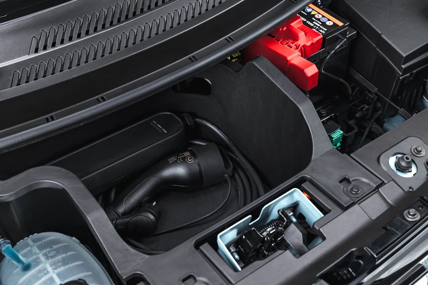 Nouvelle Spring: il vantaggio rispetto alla Twingo a cui Dacia dava particolare importanza
