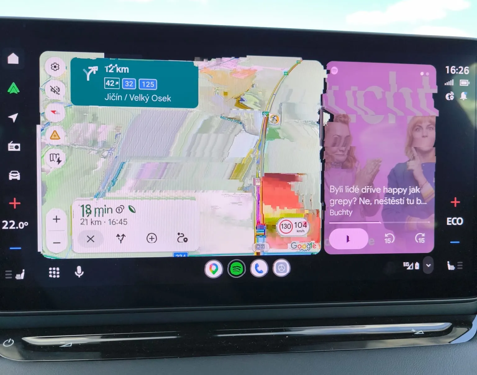 Das Skoda Elroq-Software hat Probleme. Um neu zu starten: Halten Sie die Ausschalttaste 10–15 Sekunden lang gedrückt.