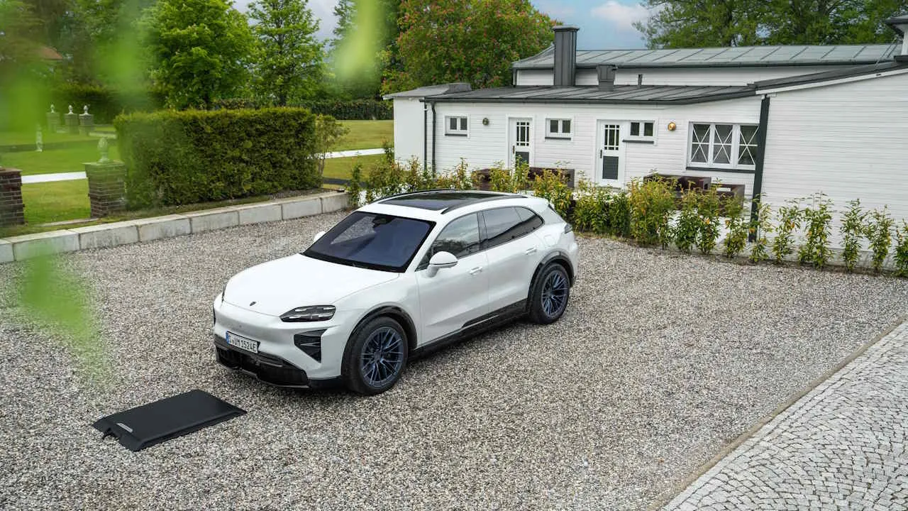 A Porsche revelou silenciosamente o carregamento sem fio para veículos elétricos.