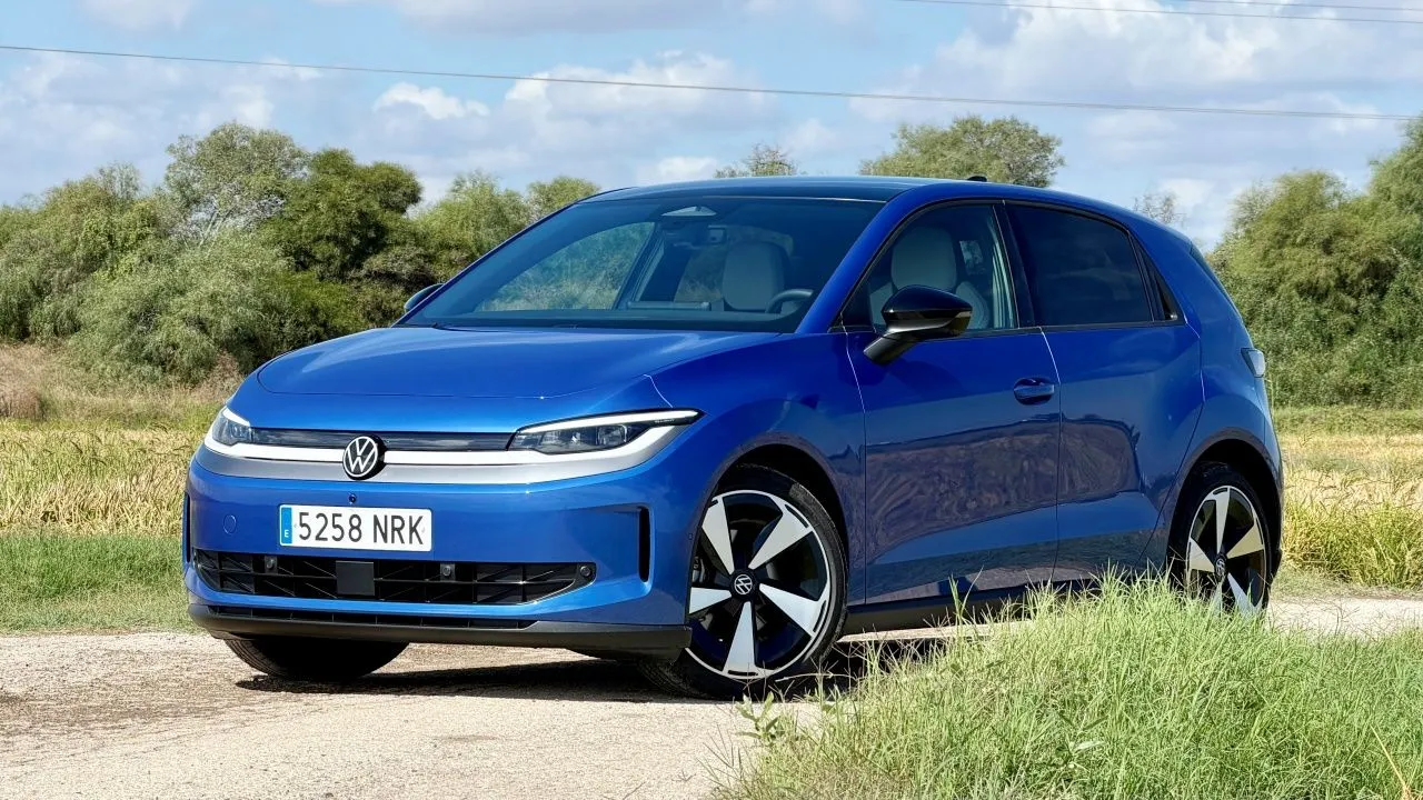 Probamos el Volkswagen ID. Polo, un coche eléctrico muy redondo que quiere destronar al Renault 5