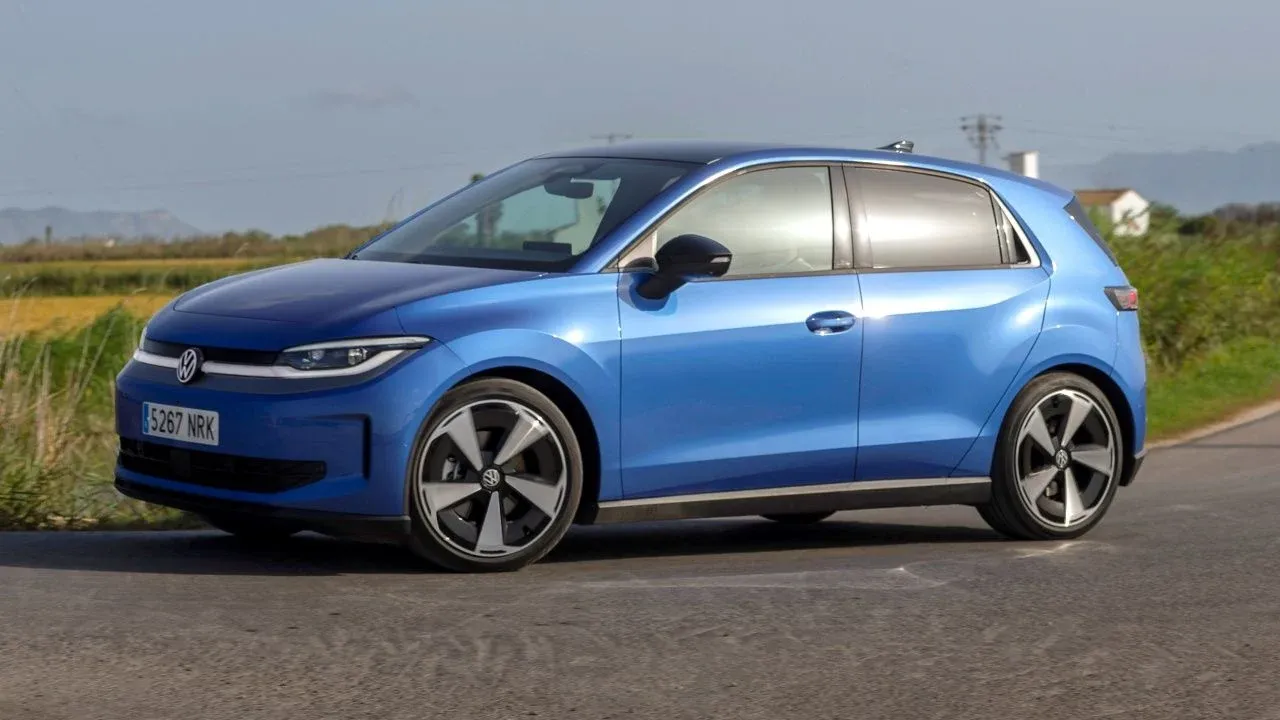 Probamos el Volkswagen ID. Polo, un coche eléctrico muy redondo que quiere destronar al Renault 5